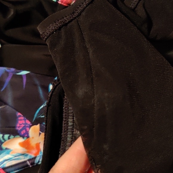 🔶SLIM FIX UNDERWIRE PIPING ONE PIECE SWIMSUIT - Picture 9 of 12